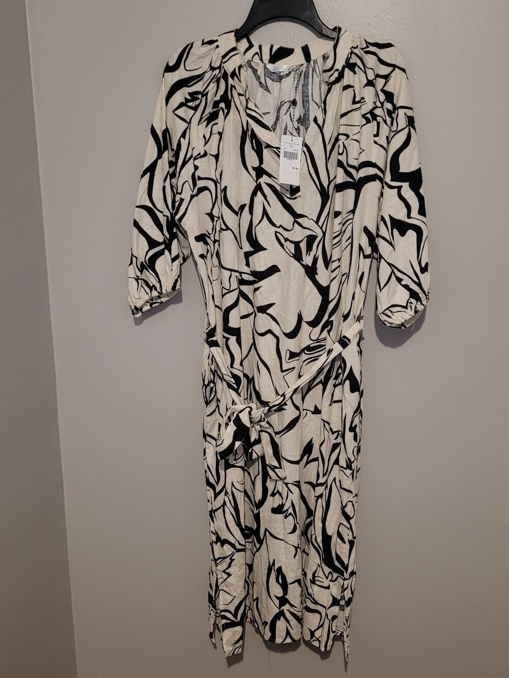 NWT Kaktus Balloon Sleeve Midi Dress